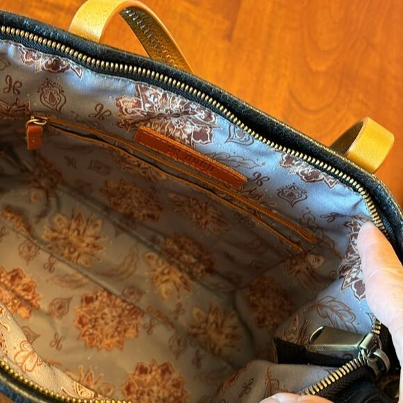 Hobo Cecily Tote Satchel - Picture 7 of 9